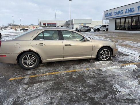 Used 2006 Cadillac STS w/ Preferred Equipment Group image 6