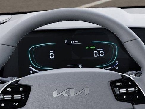 New 2026 Kia Niro EX FWD image 21