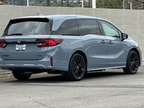 New 2026 Honda Odyssey Sport-L image 4