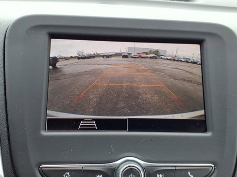 Certified 2023 Chevrolet Equinox LT FWD image 17