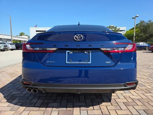 Used 2026 Toyota Camry SE w/ Convenience Package FWD image 10