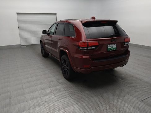 Used 2022 Jeep Grand Cherokee Laredo X AWD/4WD image 5