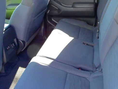 Used 2023 Nissan Frontier SV w/ Technology Package image 6