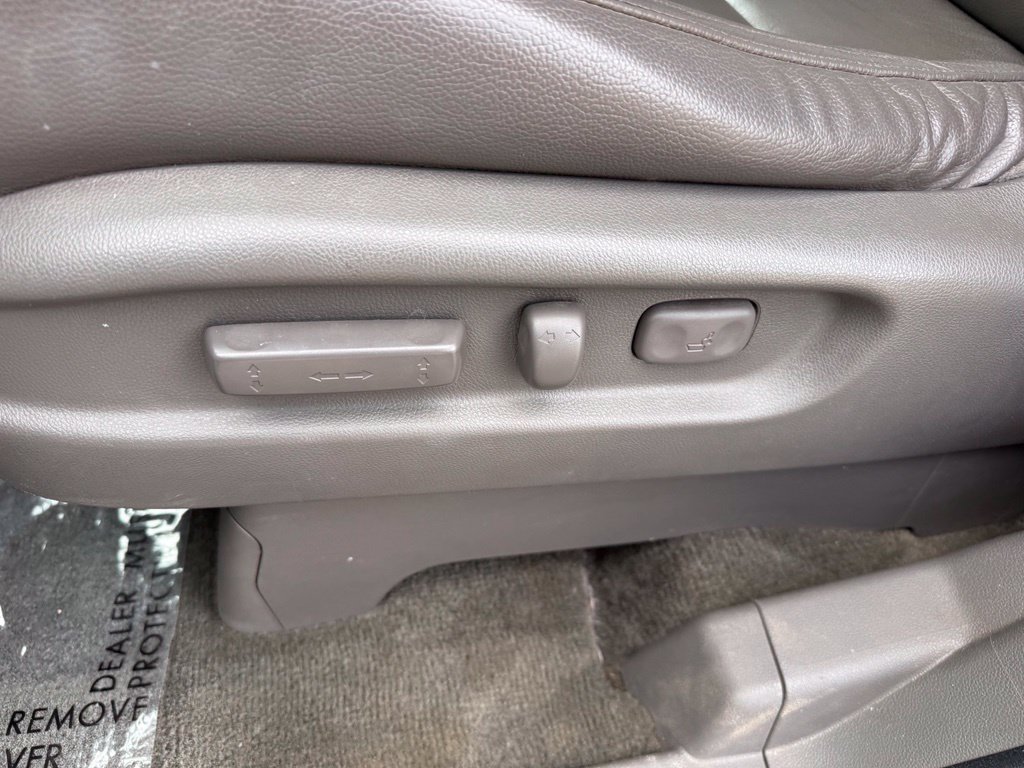 Used 2016 Honda Odyssey Touring Elite image 12