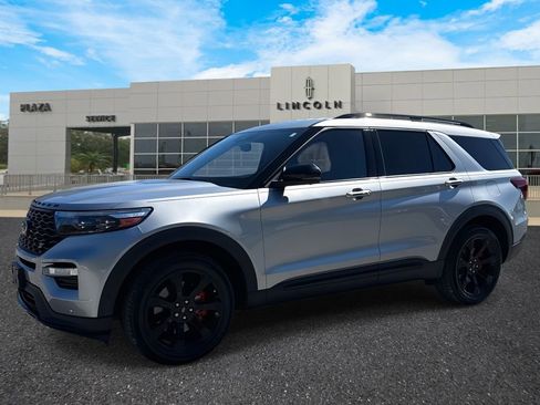 Used 2020 Ford Explorer ST w/ ST Street Pack image 7