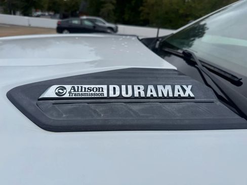 Used 2021 Chevrolet Silverado 2500 LT w/ Convenience Package image 12