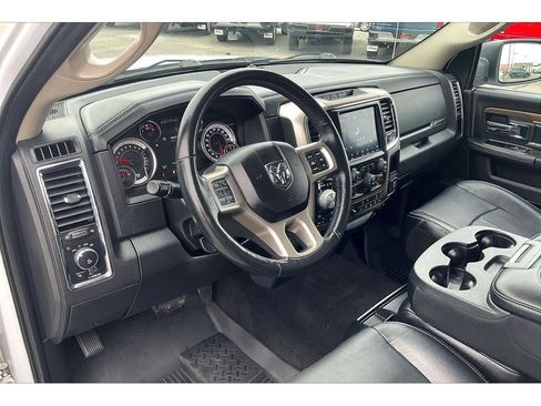 Used 2018 RAM 1500 Laramie w/ Convenience Group image 16