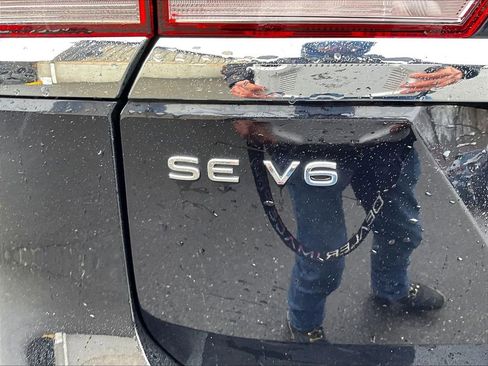 Used 2021 Volkswagen Atlas SE w/ Towing Package image 8