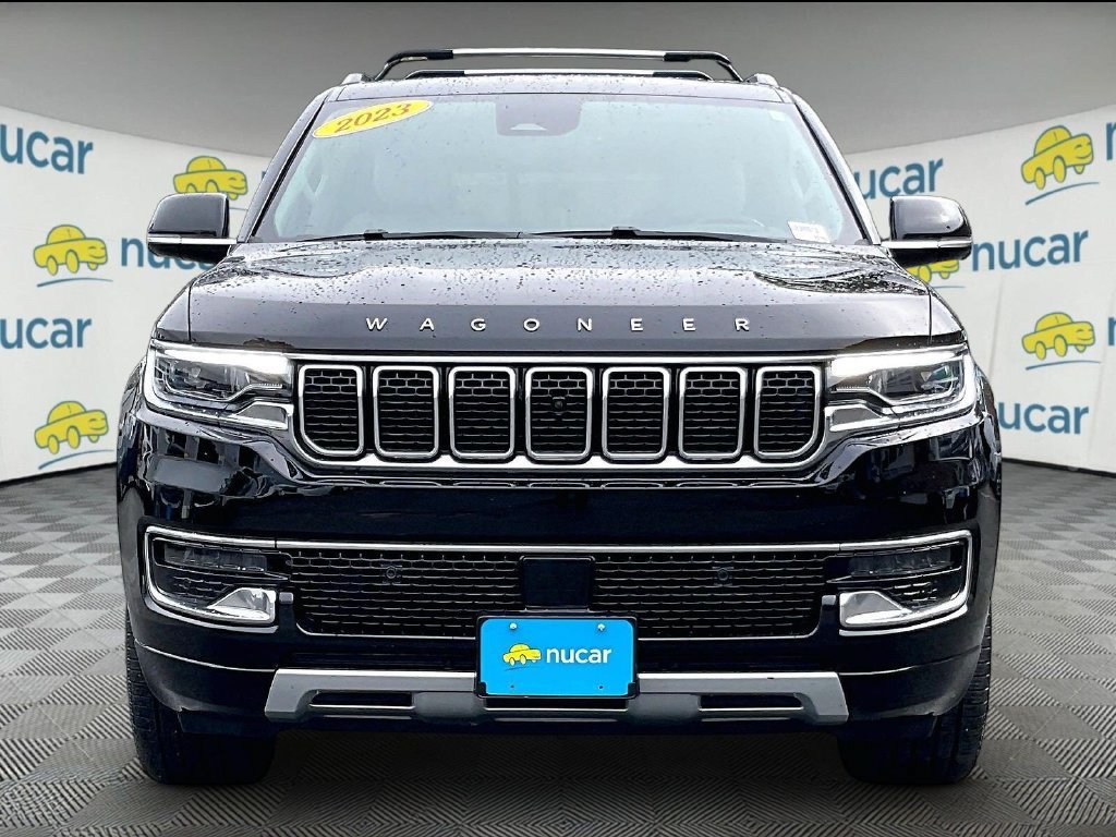Used 2023 Jeep Wagoneer Series II w/ Convenience Group I AWD/4WD image 2