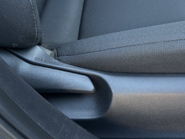 Used 2025 Toyota Corolla LE FWD image 29