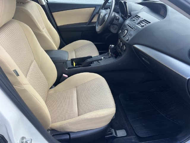 Used 2013 MAZDA MAZDA3 i Touring FWD image 15