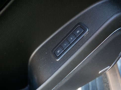 Used 2019 Chevrolet Tahoe Premier w/ Premier Plus Edition AWD/4WD image 23