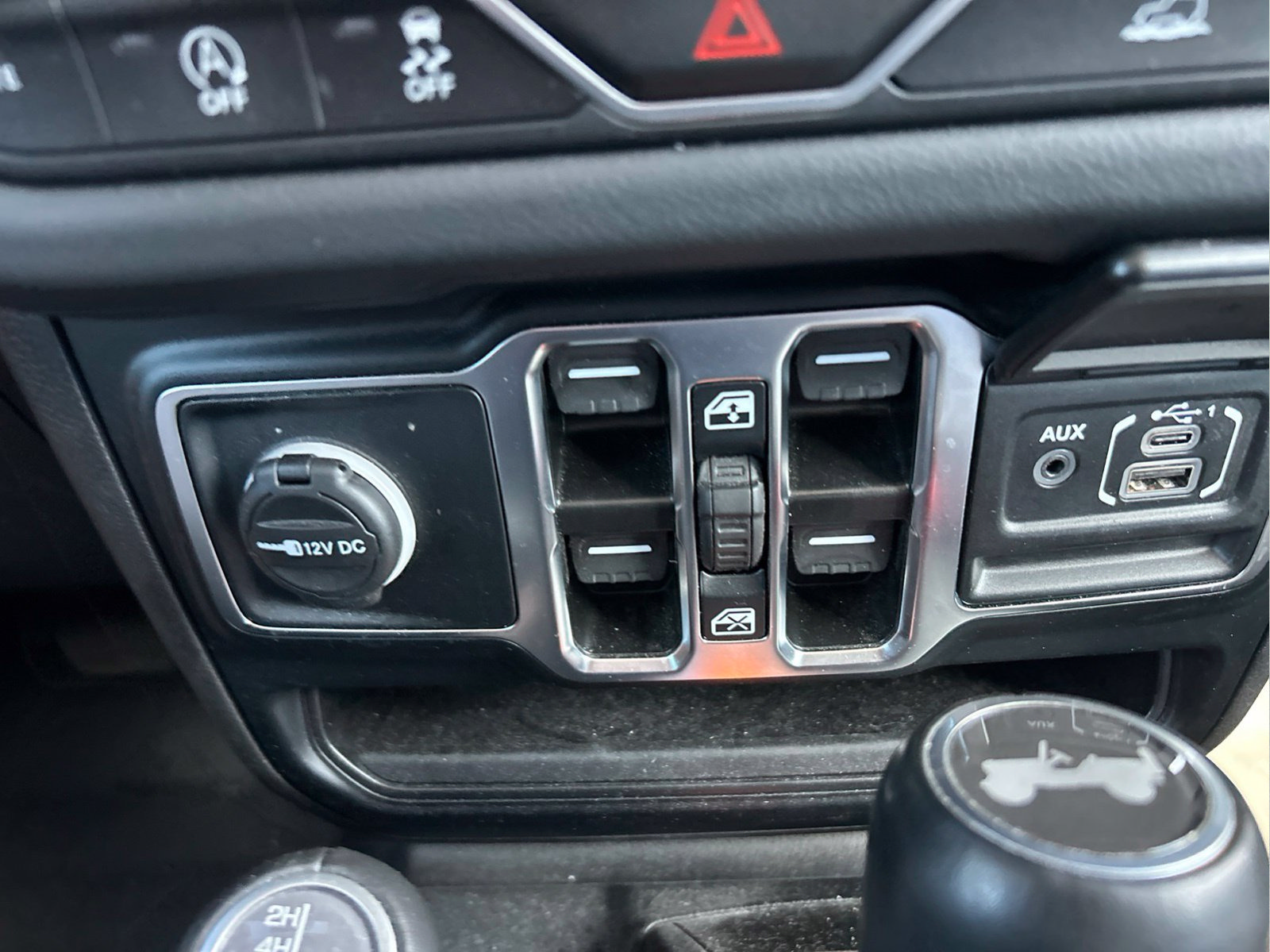 Certified 2024 Jeep Wrangler Unlimited Sahara AWD/4WD image 31