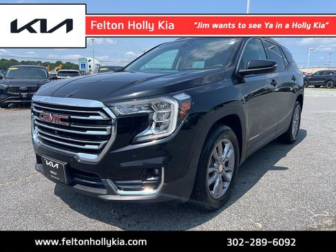 Used 2022 GMC Terrain SLT w/ Tech Package AWD/4WD image 1