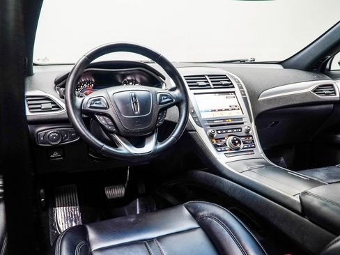 Used 2017 Lincoln MKZ Premiere image 5