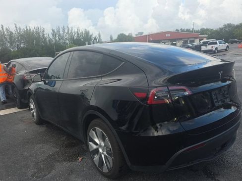 Used 2022 Tesla Model Y Long Range AWD/4WD image 4