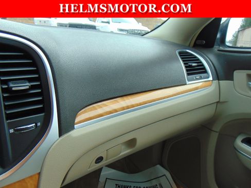 Used 2014 Chrysler 300 C w/ Light Group image 35