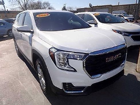 Used 2022 GMC Terrain SLE w/ Fleet Convenience Package AWD/4WD image 1