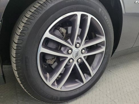 Used 2018 Dodge Challenger GT w/ Driver Convenience Group AWD/4WD image 31