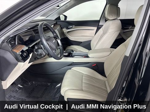 Used 2019 Audi e-tron Prestige w/ Prestige Package image 11