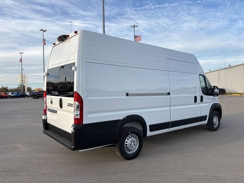 New 2026 RAM ProMaster 3500 w/ Cold Weather Group image 3