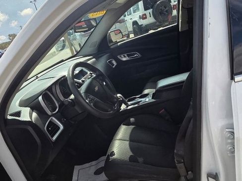 Used 2015 Chevrolet Equinox LS FWD image 9