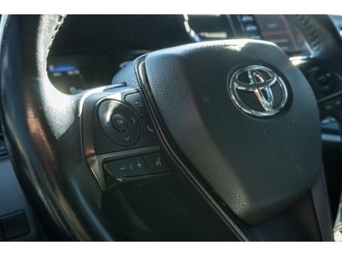 Used 2021 Toyota Camry SE image 24