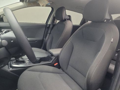 Used 2025 Kia K4 FWD image 17