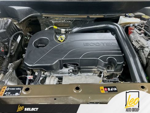 Used 2023 Chevrolet Equinox LT image 29