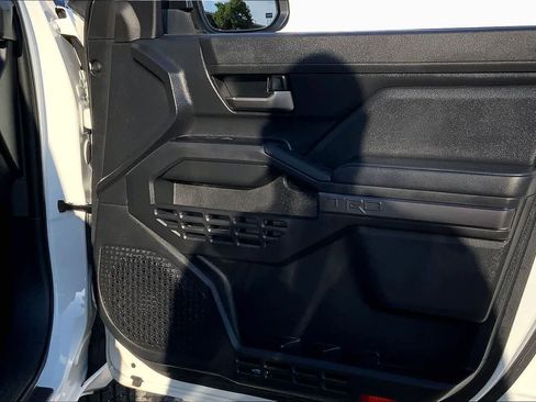 Used 2025 Toyota Tacoma TRD Sport RWD image 22