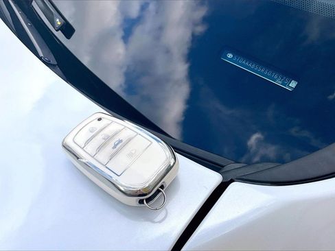 Used 2024 Toyota Grand Highlander Limited image 11