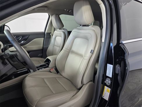 Used 2024 Lincoln Corsair FWD image 7