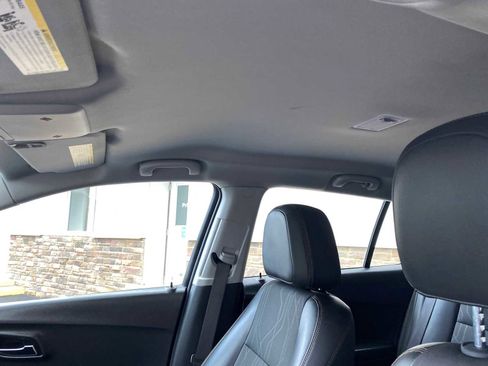 Used 2021 Chevrolet Trax LT w/ Driver Confidence Package image 26