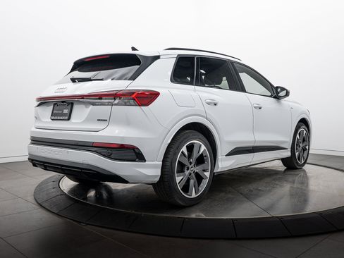 Certified 2025 Audi Q4 e-tron Premium Plus w/ Premium Plus AWD/4WD image 4