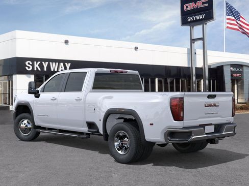 New 2026 GMC Sierra 3500 SLE image 3