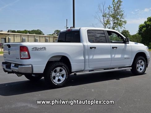 Used 2023 RAM 1500 Big Horn AWD/4WD image 3