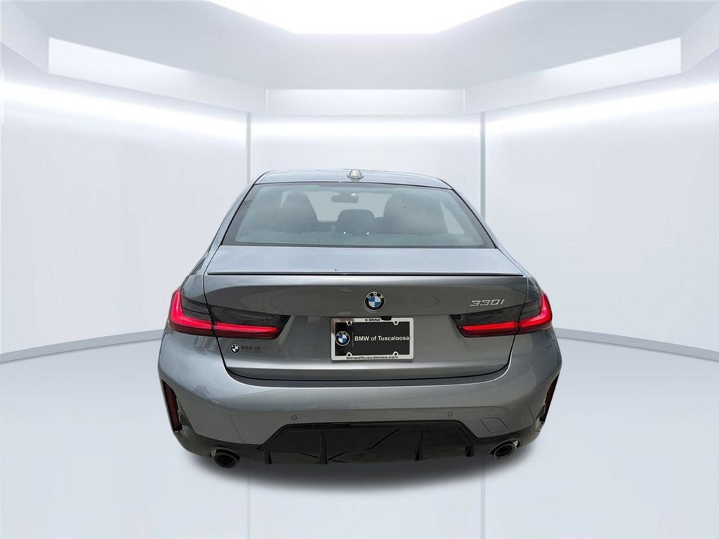 New 2026 BMW 330i Sedan w/ M Sport Package RWD image 5