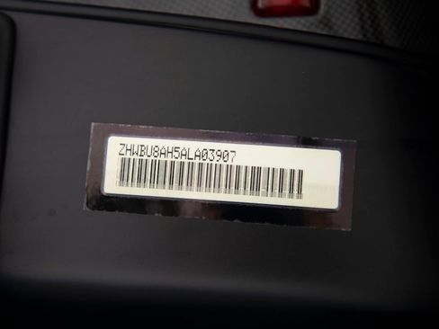 Used 2010 Lamborghini Murcielago LP 670-4 SV image 29