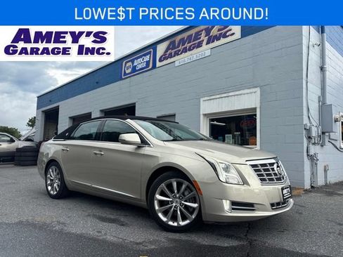 Used 2013 Cadillac XTS Luxury FWD image 1