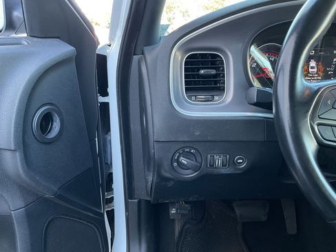 Used 2022 Dodge Charger SXT image 23