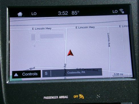 Used 2019 Lincoln MKC Reserve w/ MKC Technology Package FWD image 23