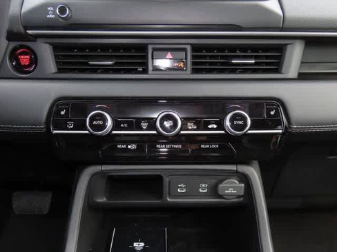 New 2026 Honda Pilot Touring image 25