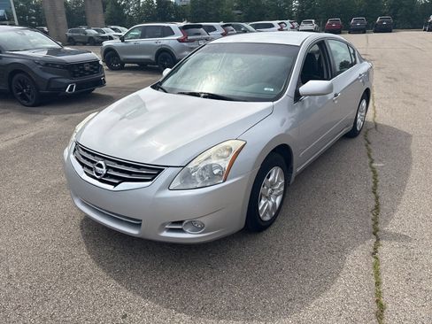 Used 2011 Nissan Altima 2.5 S FWD image 11