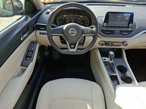 Used 2019 Nissan Altima 2.5 S FWD image 19