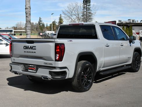 Used 2024 GMC Sierra 1500 Elevation w/ LPO, Elevation Black Package image 8