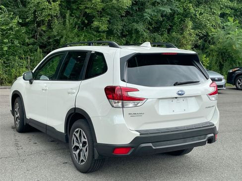 Used 2021 Subaru Forester Premium w/ Popular Package #1 AWD/4WD image 3