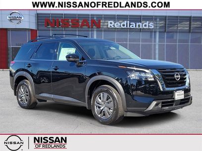 New 2025 Nissan Pathfinder SV
