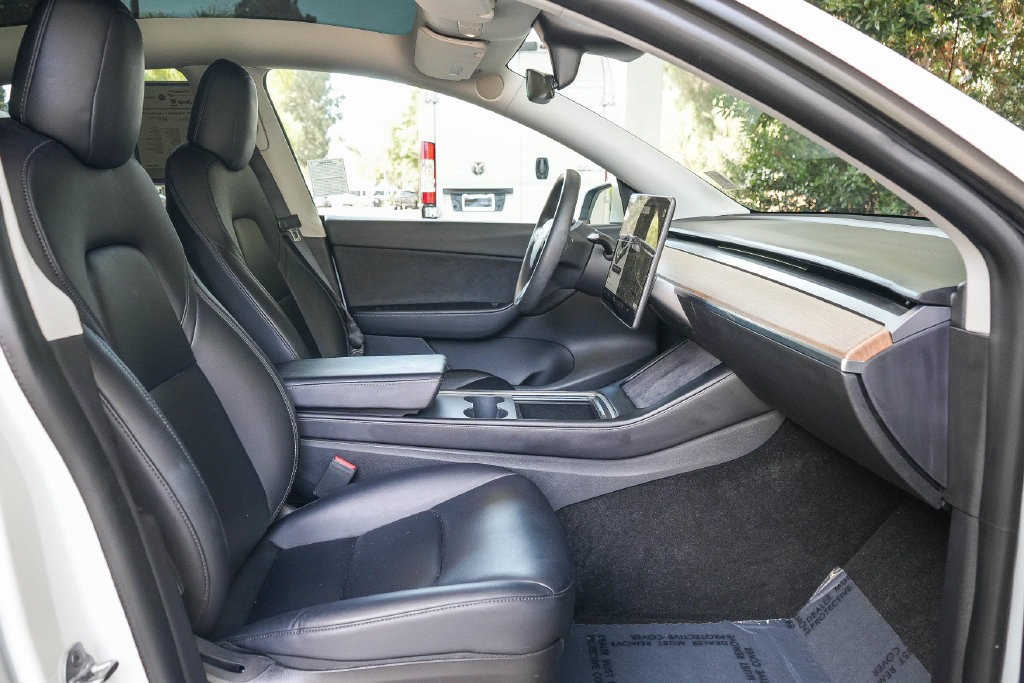 Used 2021 Tesla Model Y Long Range AWD/4WD image 15