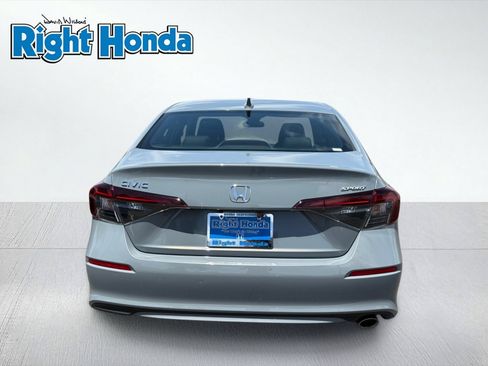 Used 2025 Honda Civic Sport image 7