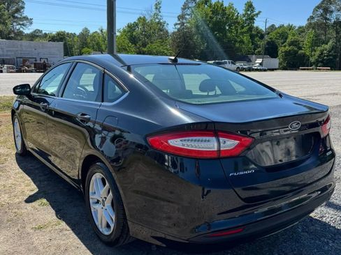 Used 2016 Ford Fusion SE FWD image 7